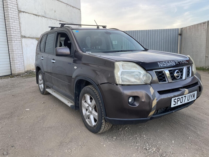 Накладка крила передня права Nissan X-Trail T31  2011 2.0 Дизель 