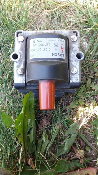 Катушка зажигания 0221601006   Volkswagen Passat