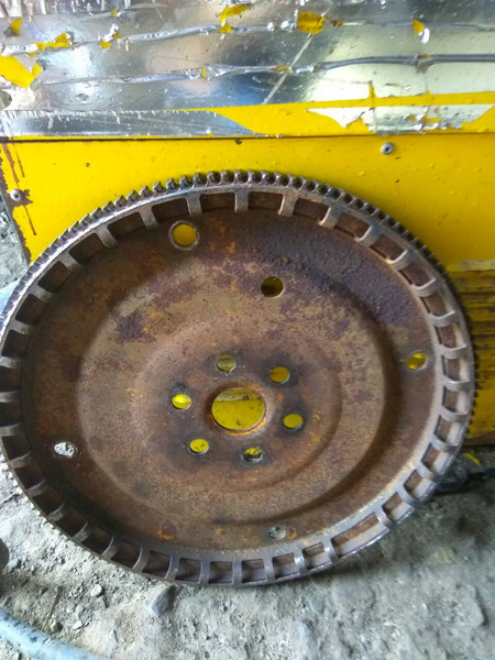 Демпферный маховик 3031110A   Ford Focus