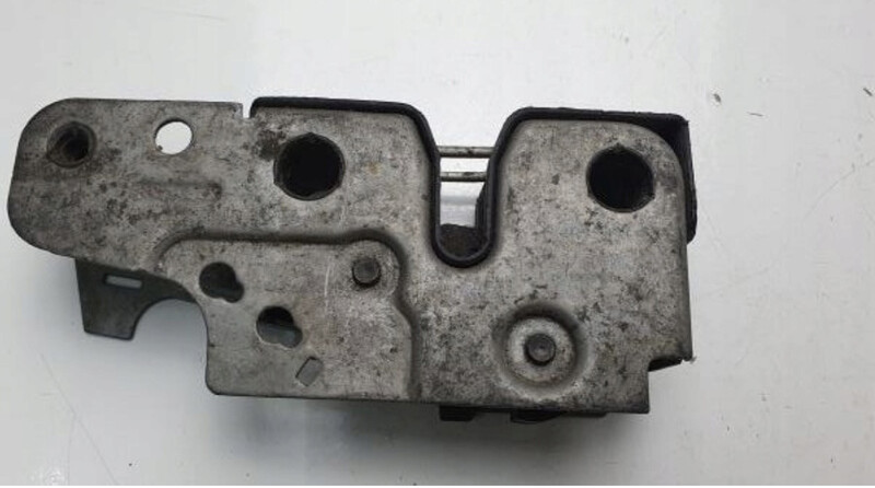 Замок капота Volkswagen Golf  2008 універсал 1.6 Бензин Володимир-Волинський