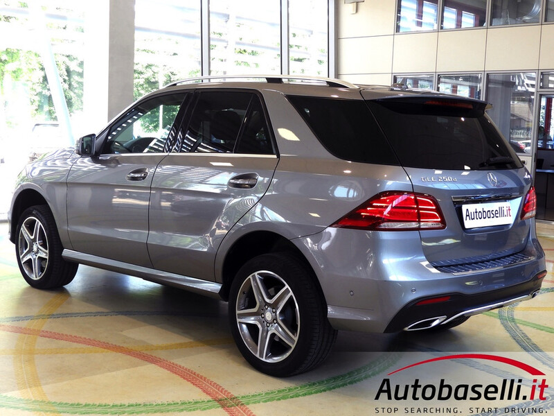 Крыло заднее левое Mercedes GLE-Class 250d 4Matic 2018 г.  2.5 л дизель Киев