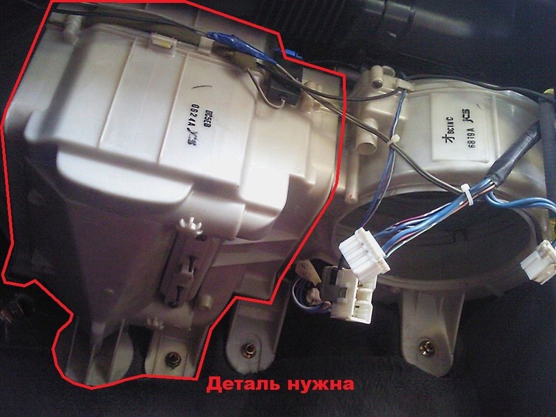 Корпус блока охладителя (кондиционера) Mazda 323 BA 1998 1.5 Бензин Одесса