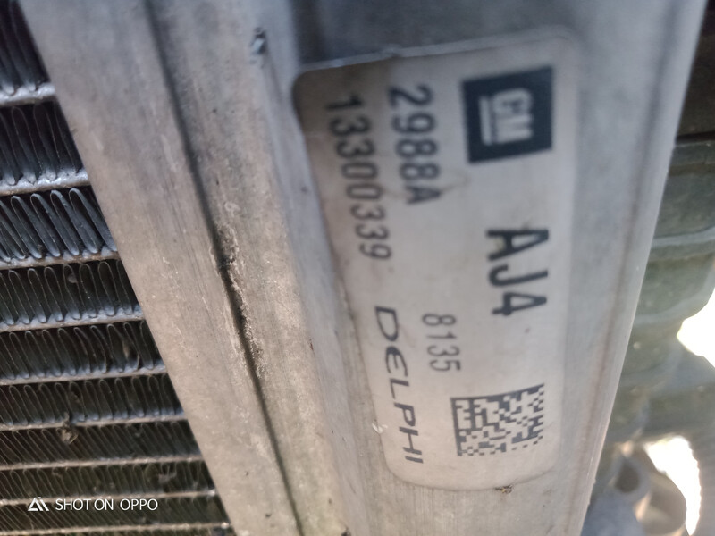 Радиатор кондиционера 1.9 110квт Opel Zafira B універсал 2008 р.  1.9 л дизель Цумань