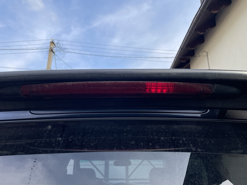 Додатковий стоп-сигнал Lexus LX  2007 4.7 Бензин Тернопіль