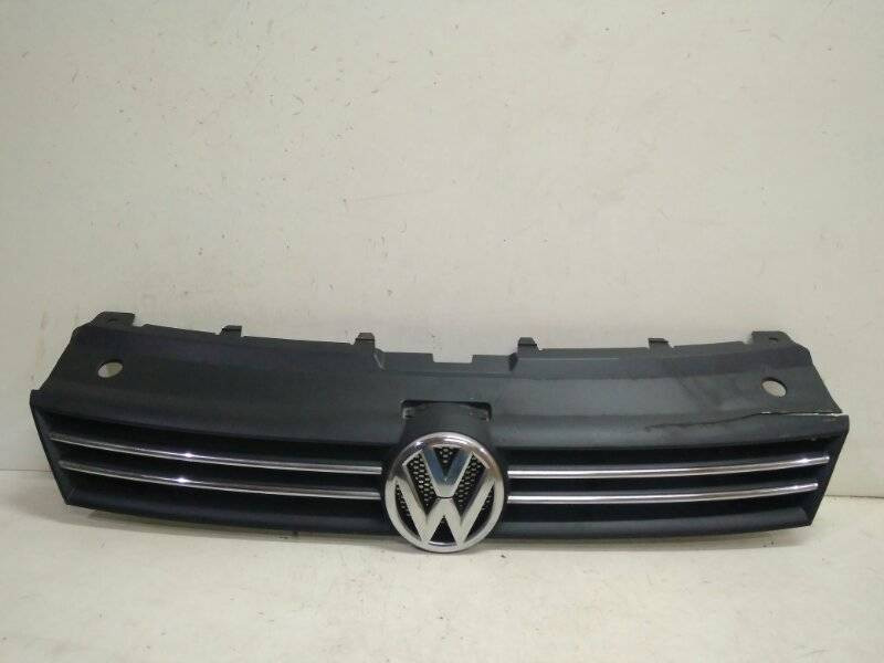 Решетка радиатора 6RU853651A 9B9   Volkswagen Polo