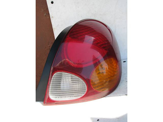 Фонарь задний правый Toyota Corolla E110 хэтчбек 1998 г.  1.6 л бензин Винница