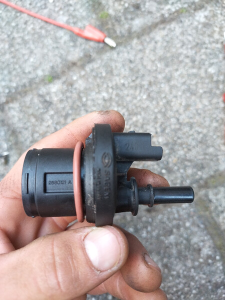 2580121a Peugeot 307  2001 купе 1.6 Бензин 