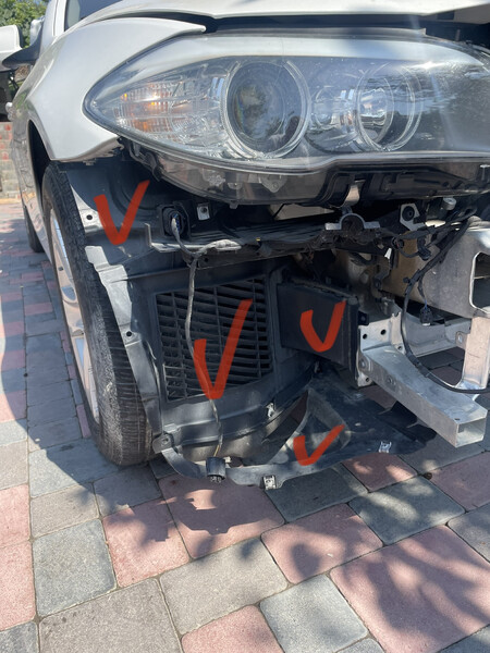 Подкрылок левый BMW 5 Series 2011 г.  3.0 л бензин Ровно