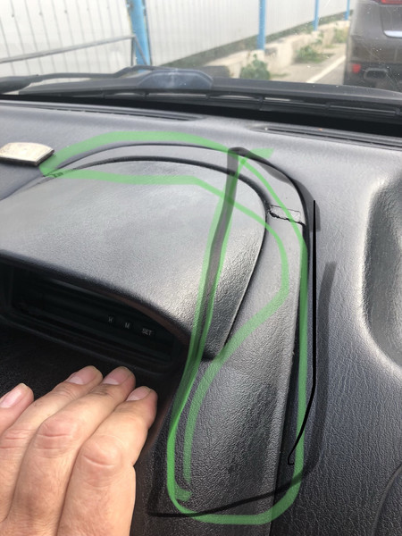 Центральная консоль Mitsubishi Carisma 2000 г.  2.0 л бензин Одесса