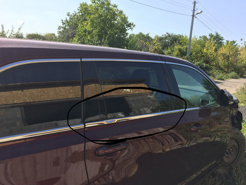 Хромированная накладка за заднюю правую дверь внизу стекла Toyota Highlander  2017 3.5 Бензин 
