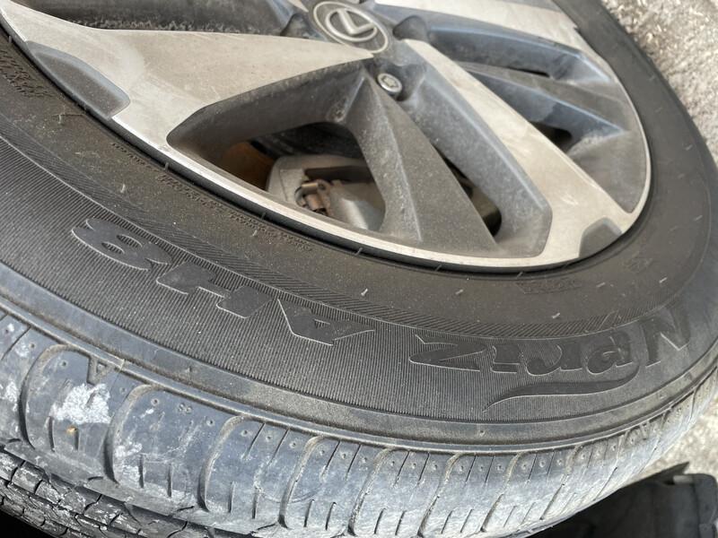 Гума літня Lexus NX  2020 2.5 Бензин 