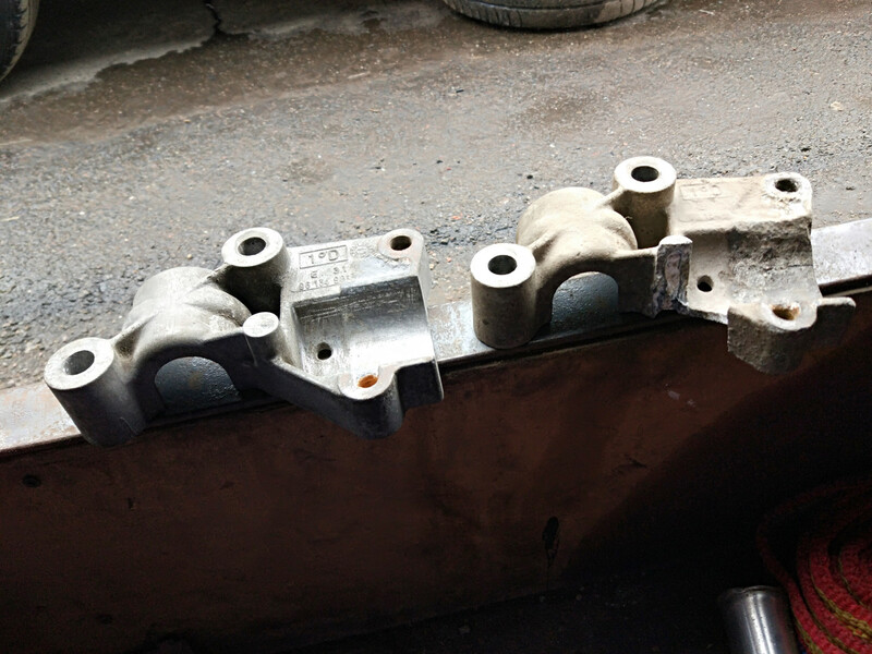 Кронштейн кріплення переднього стабілізатора Peugeot 607 2.2 hdi 2005 