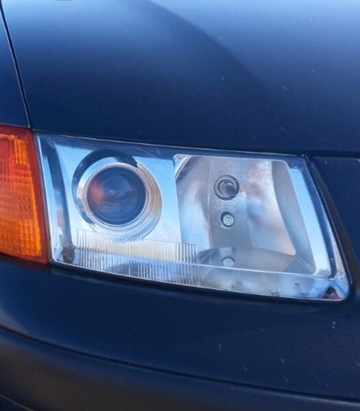 Фары передние ксенон Volkswagen Passat B 5 2000 1.8 Бензин Краматорск