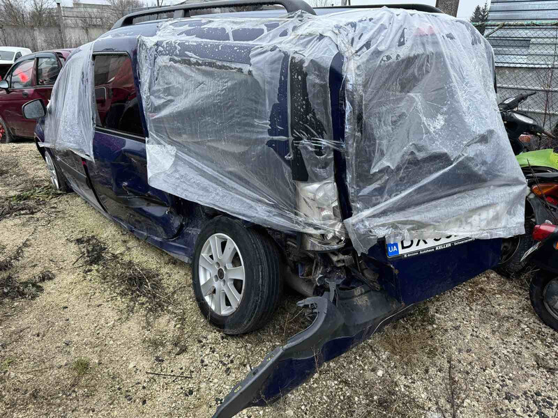 Задняя левая дверь со стеклом Renault Logan  2008 универсал 1.5 Дизель Хмельницкий