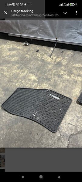 Коврик резиновий передній водійський Volkswagen Tiguan  2019 хэтчбек 2.0 Бензин Киев