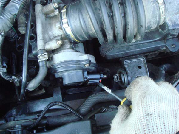Дроссельная заслонка Ford C-Max  2003 универсал 1.8 Бензин Харьков