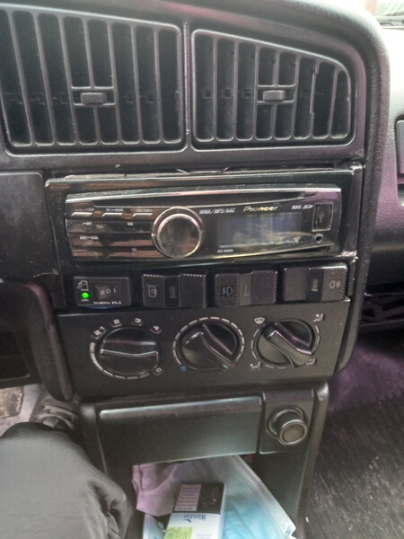 Передняя панель Volkswagen Passat  1993 1.8 Бензин Железный Порт