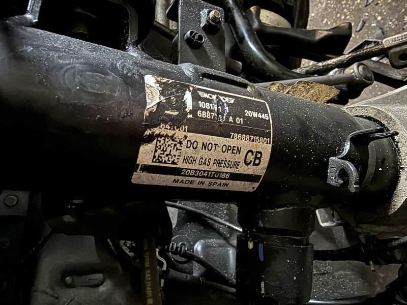 Амортизатор передний BMW X3  2021 