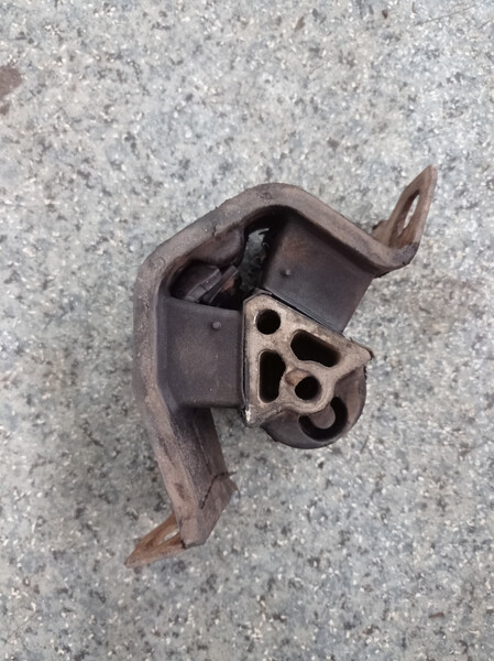 Подушка АКПП Opel Astra F хетчбек 1993 р.  2.0 л бензин Вінниця