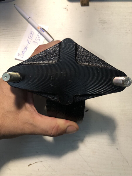 Подушка двигателя Ford Mondeo 2  1998 2.0 Дизель Днепр