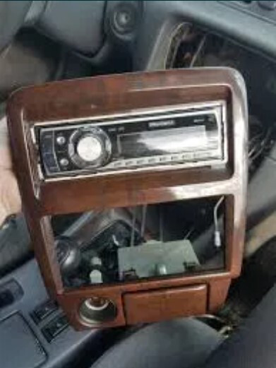 Накладка торпеды Toyota Camry 20  1999 2.2 Бензин Одесса