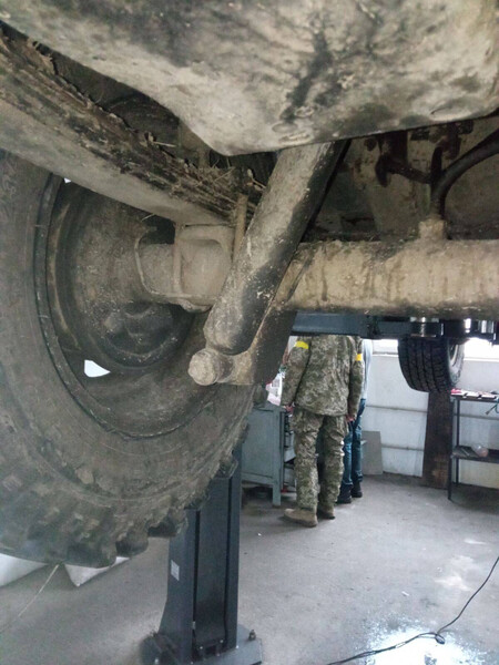 Задній міст Jeep Cherokee XJ 1992 р.  2.0 л бензин Львів