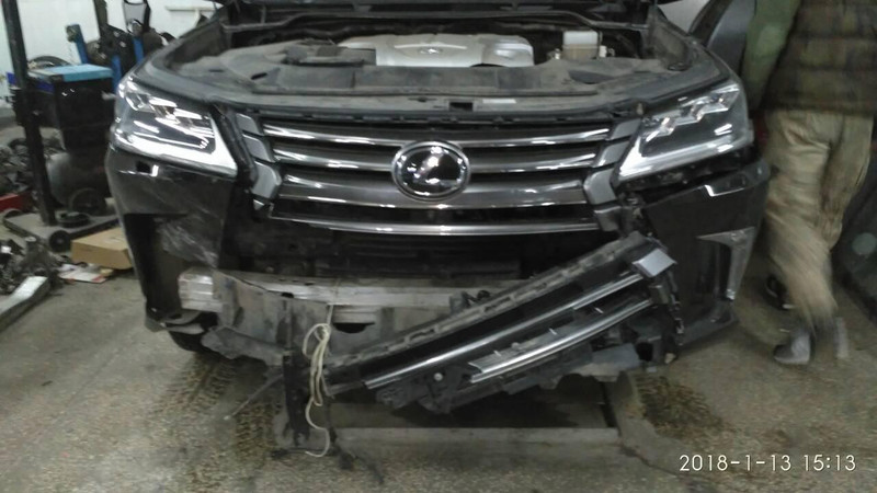 Бампер передний в сборе, решетка радиатора Lexus LX  2016 4.5 Дизель 