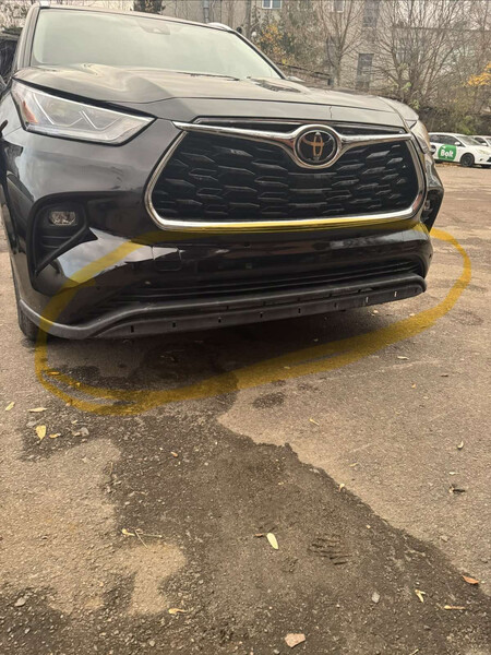 Губа переднего бампера (накладка) Toyota Highlander  2021 3.5 Бензин 