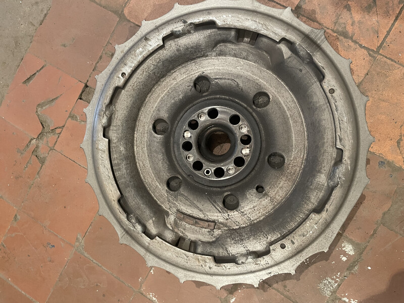 Демпферний маховик Nissan X-Trail  2001 2.2 Дизель 