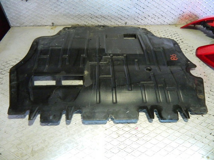 Защита двигателя пластиковая 5C0825237   Volkswagen Golf, Volkswagen Jetta