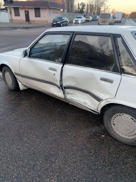 Дверь передняя Toyota Camry  1986 2.0 Дизель Одесса
