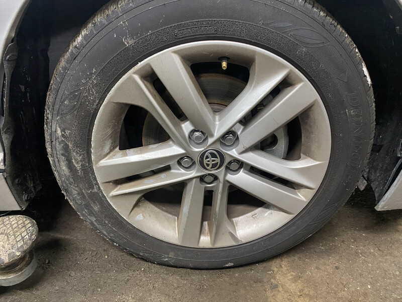 Стійка кузова Toyota Corolla  2021 хетчбек 2.0 Бензин 