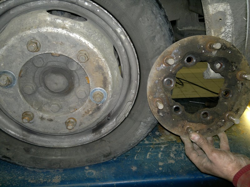 Фланец с болтами крепления колеса Volkswagen LT LT-46 2006 2.5 Дизель Днепропетровск