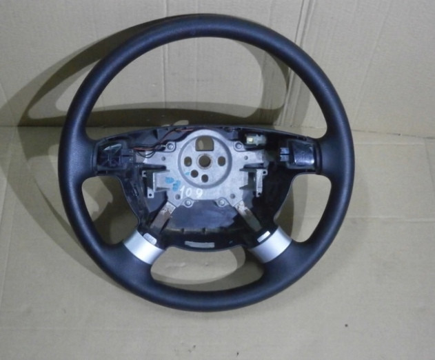 Кермо Chevrolet Aveo  2011 1.5 Бензин 