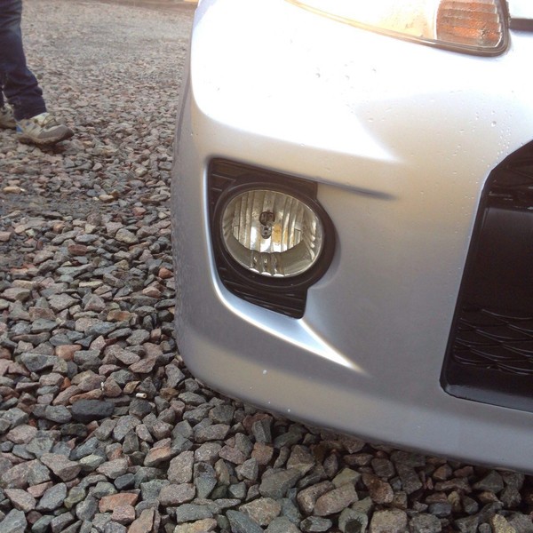 Галогенка Daihatsu Sirion  2008 хэтчбек 1.3 Бензин Львов
