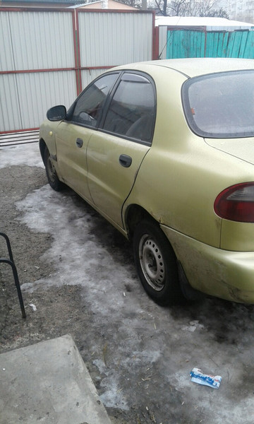 Двери все жёлтый цвет Daewoo Lanos  2006 1.5 Бензин Киев