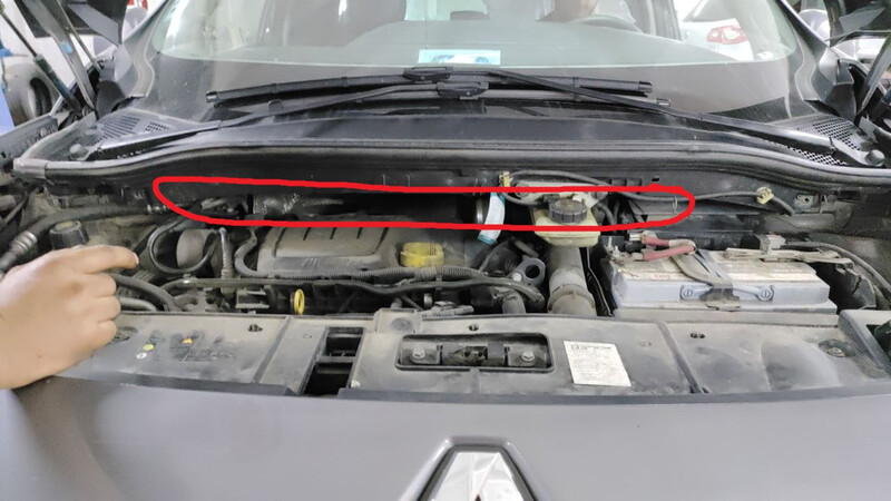 Пластик під жабо Renault Scenic 3  2011 универсал 1.6 Дизель Черновцы