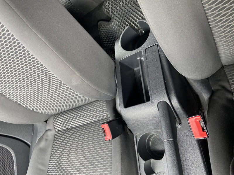 Подлокотник Volkswagen Golf 6  2009 универсал 1.6 Дизель Винница