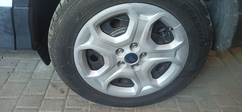 Колпак один 17 Ford Escape  2017 универсал 2.0 Бензин Одесса