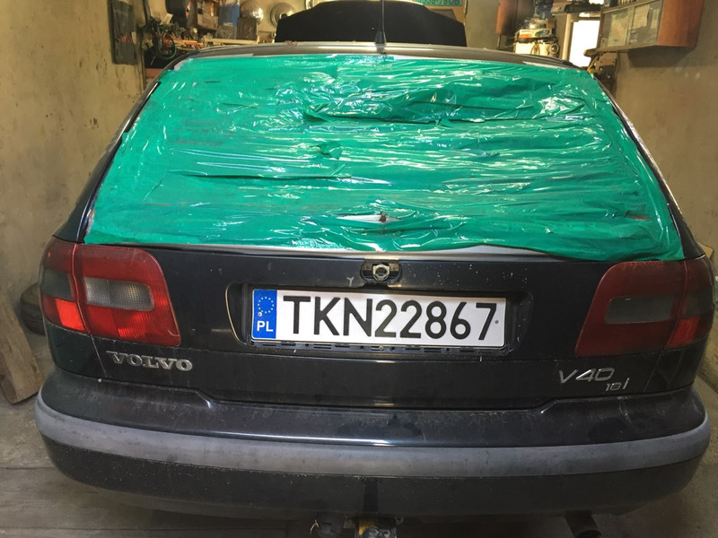 Стекло ляды Volvo V40  1999 универсал 1.6 Бензин Одесса