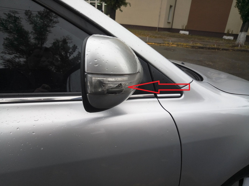 Поворотник в зеркало правый 87901 - 05190   Toyota Avensis