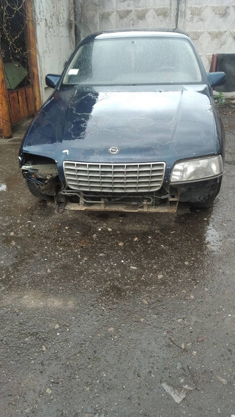Бампер передний, фара правая Opel Senator  1992 1.6 Бензин Хмельницкий