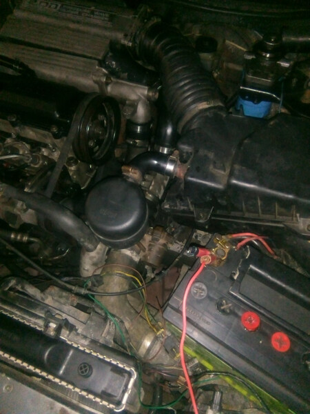 Корпус повітряного фільтра у зборі Mazda 626  1995 2.0 Дизель 