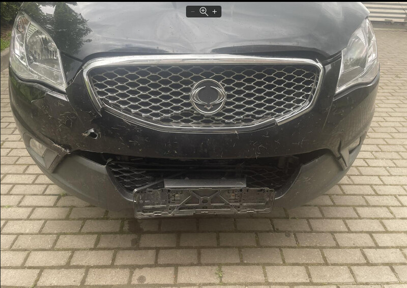 Решетка радиатора нижняя SSangYong Korando  2013 2.0 Дизель Днепр