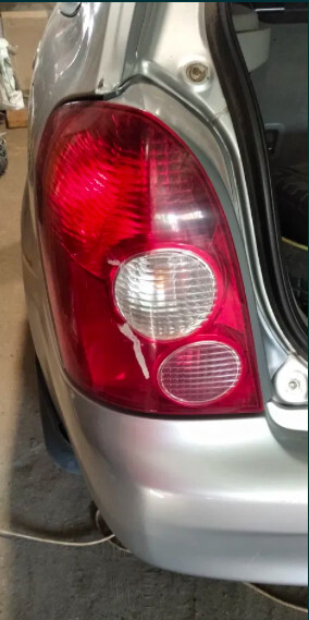 Фонарь задний левый (323 bg) Mazda 323  1993 1.8 Бензин 