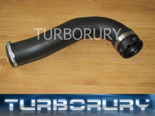 Патрубок интеркулера 8200730576   Renault Master