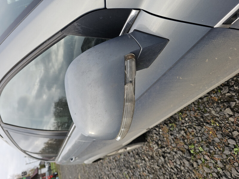 Дзеркало праве Chevrolet Captiva  2012 2.2 Дизель 