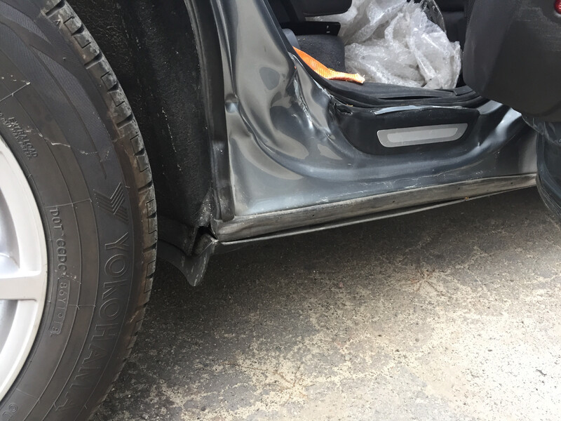 Частина порога Audi Q5 2010 г.  2.0 л бензин