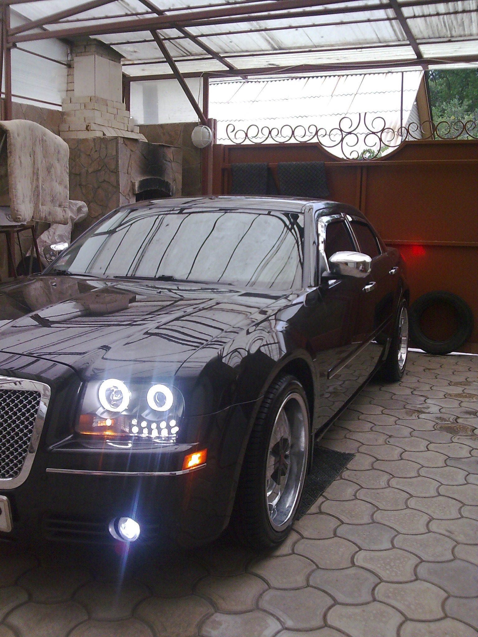 Накладки на двери с хром .вставками Chrysler 300C  2005 3.5 Бензин 