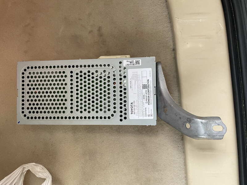 Усилитель магнитофона Lexus RX 2013 г.